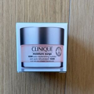 Clinique Moisture Surge Hydrator - Soft Pink